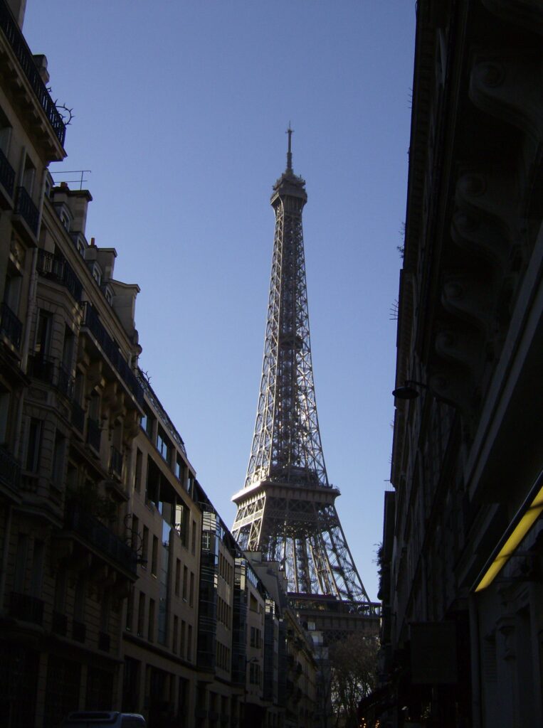 Torre Eiffel 2025