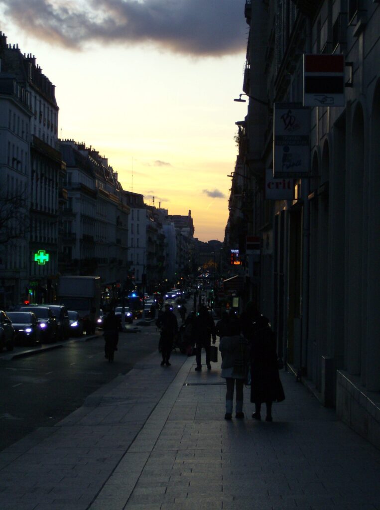 Atardecer en parís 2025